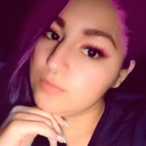 Meet your Posher, Xiomara